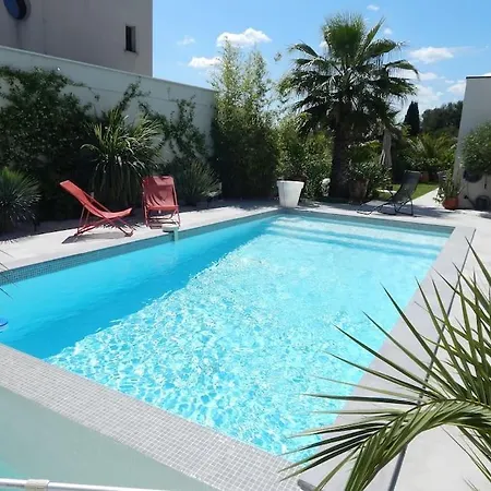 Proche De Montpellier Et Des Plages